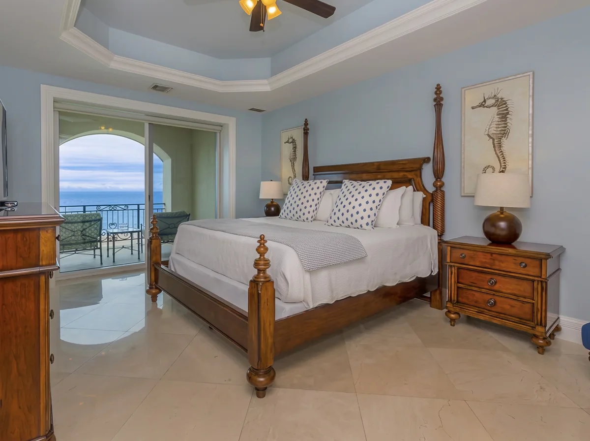 Master King Suite
